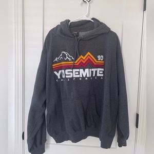 Unisex Yosemite Sweatshirt XXL.